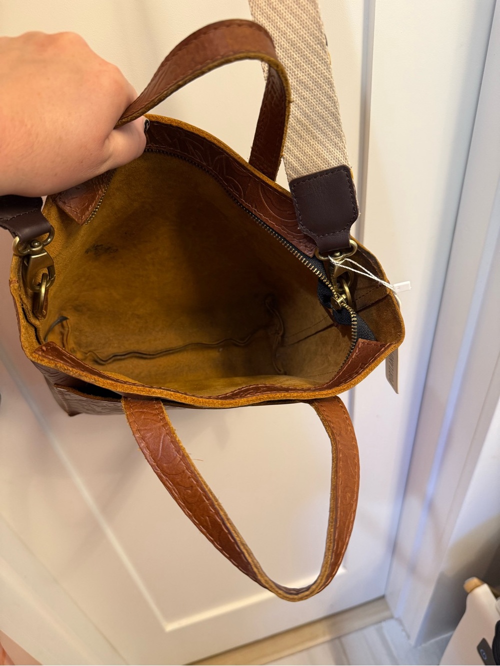 Portland Leather Mini Crossbody Bag with Patterned Strap - Picture 4 of 8